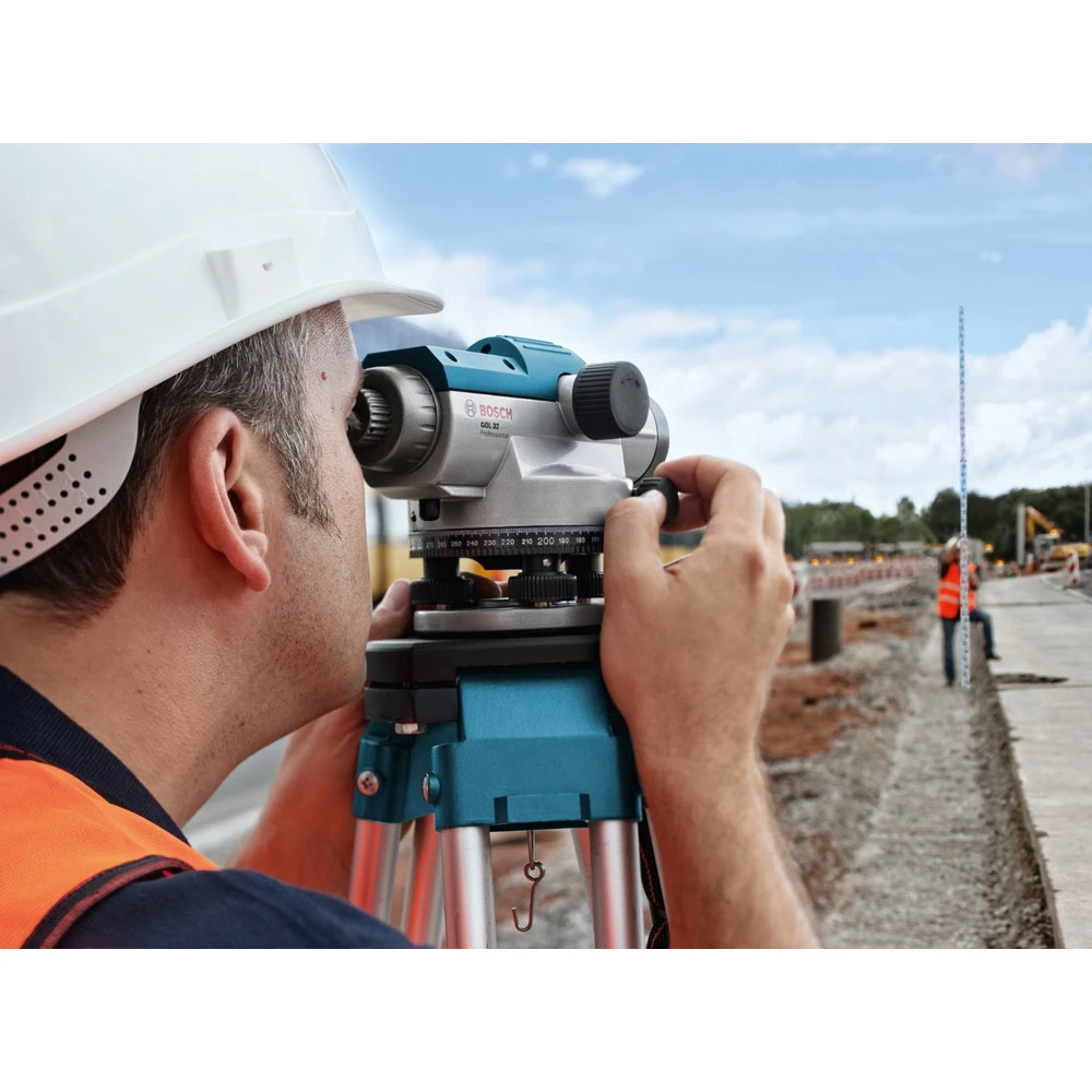 Factory Reconditioned Bosch GOL32-RT 32X Zoom Optical Level 2 Factory Reconditioned Bosch GOL32-RT 32X Zoom Optical Level - Image 2